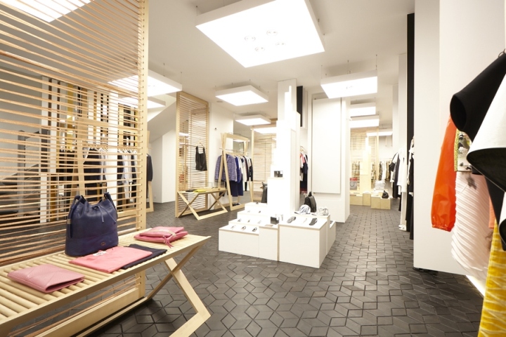 Tom Greyhound精品專(zhuān)賣(mài)店空間設(shè)計(jì)